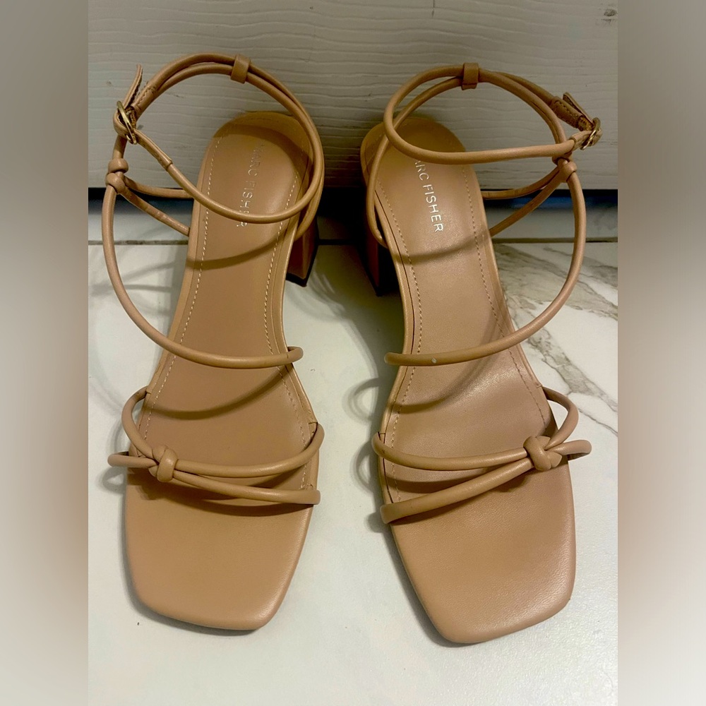 Marc Fisher strappy heel- size 9 Nude color